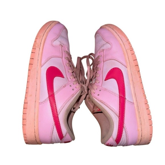 Nike Dunk Low Womens 8 Pre-Owned Barbie Triple Pink Sneakers DH9765-600 Leather - Picture 5 of 14